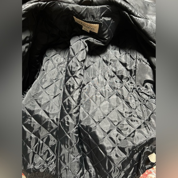 St Johns Bay Black Leather Jacket, Zip Up, Collared and Insulated, Men Size L - Picture 9 of 12